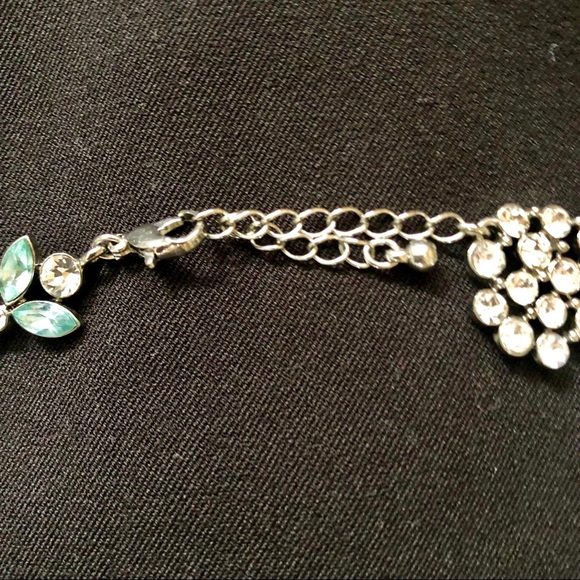 Flower Rhinestone Necklace - Picture 3 of 4